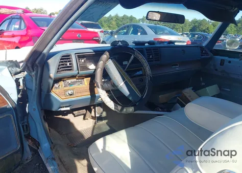 1975 Buick Lesabre z USA, uszkodzony, nr VIN 4P67J5X109059